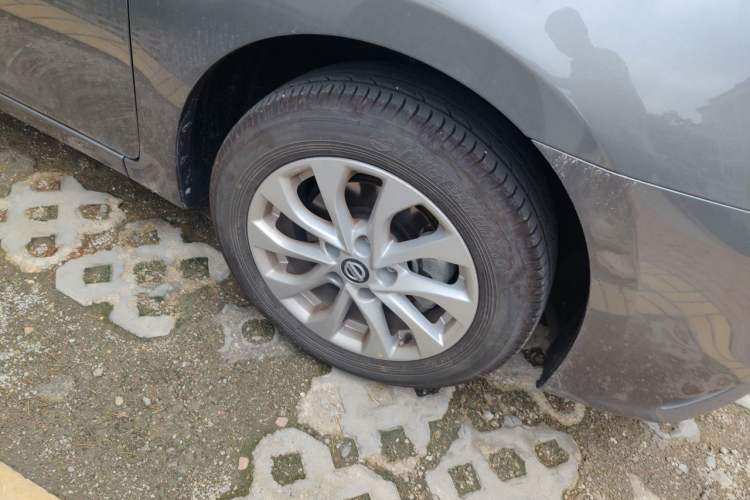 Used Nissan Sylphy 2024 Facelifted Three Classic 1.6XE CVT Comfort Edition Right Front Wheel Hub