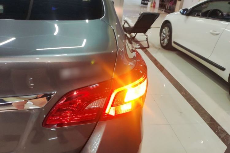 Used Nissan Sylphy 2024 Classic 1.6XE CVT Comfort Edition Right Rear Taillight