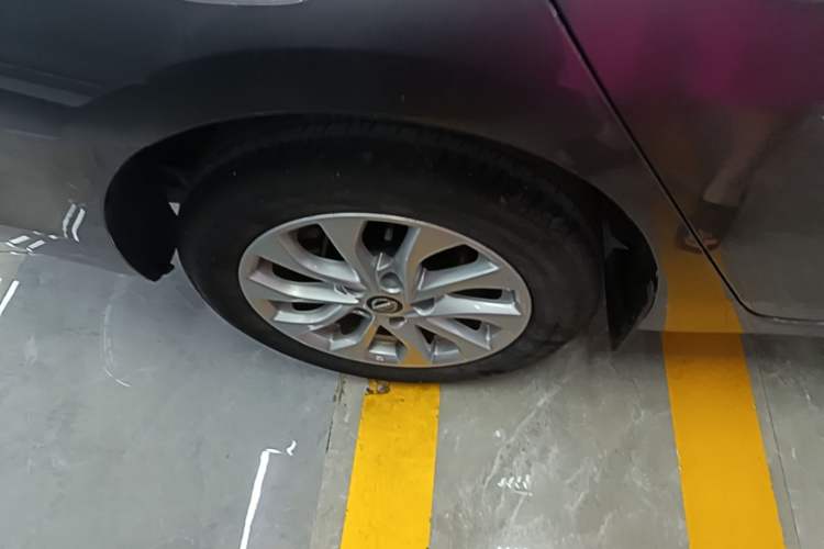 Used Nissan Sylphy 2024 Classic 1.6XE CVT Comfort Edition Right Rear Wheel Hub