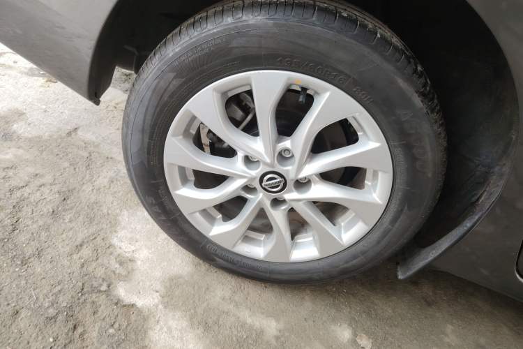 Used Nissan Sylphy 2024 Restyled Version 2 Classic 1.6XE CVT Comfort Edition Right Rear Wheel Hub