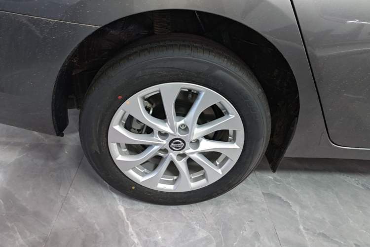 Used Nissan Sylphy 2024 Facelifted Three Classic 1.6XE CVT Comfort Edition Right Rear Wheel Hub