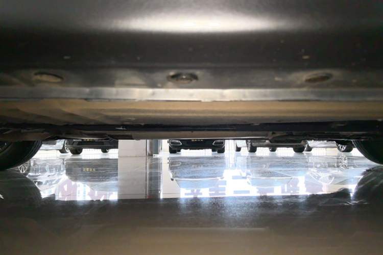 Used Nissan Sylphy 2024 Classic 1.6XE CVT Comfort Edition Right Side Sill