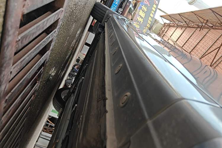 Used Nissan Sylphy 2024 Restyled Version 2 Classic 1.6XE CVT Comfort Edition Right Side Sill