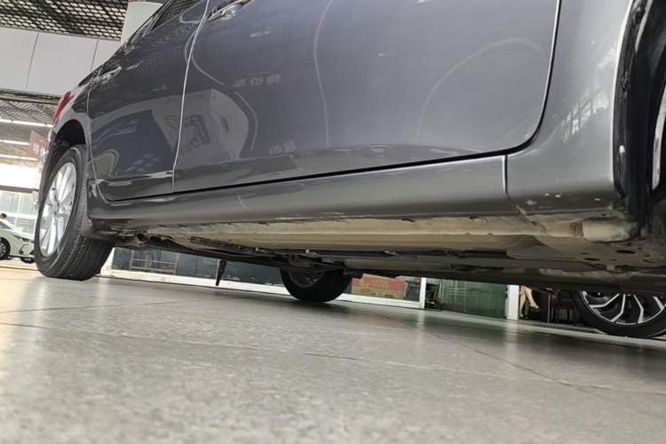 Used Nissan Sylphy 2024 Facelifted Three Classic 1.6XE CVT Comfort Edition Right Side Sill