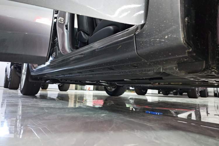 Used Nissan Sylphy 2024 Facelifted Three Classic 1.6XE CVT Comfort Edition Right Side Sill