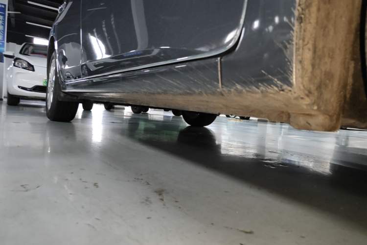Used Nissan Sylphy 2024 Restyled Version 2 Classic 1.6XE CVT Comfort Edition Right Side Sill