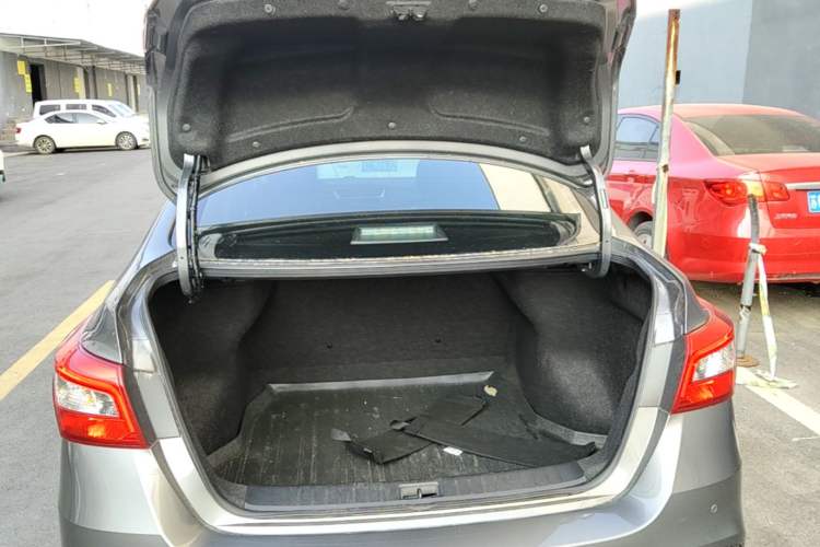 Used Nissan Sylphy 2024 Revised Version Classic 1.6XE CVT Comfort Edition Trunk