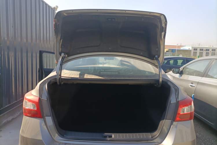 Used Nissan Sylphy 2024 Facelifted Three Classic 1.6XE CVT Comfort Edition Trunk
