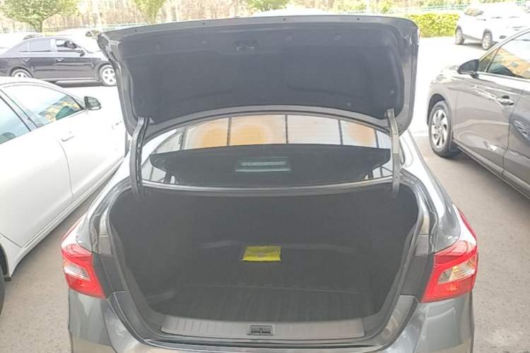 Used Nissan Sylphy 2024 Facelifted Three Classic 1.6XE CVT Comfort Edition Trunk