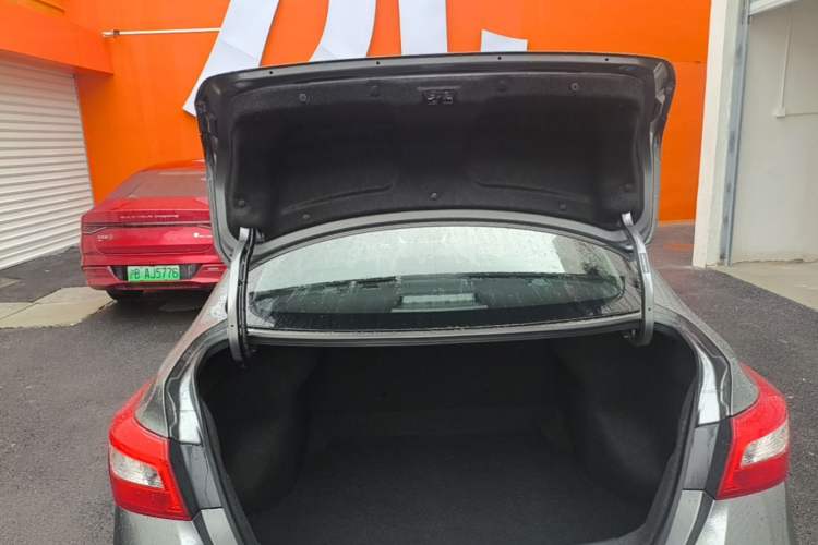 Used Nissan Sylphy 2024 Facelifted Three Classic 1.6XE CVT Comfort Edition Trunk
