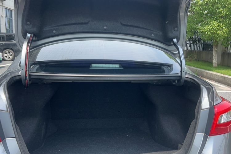 Used Nissan Sylphy 2024 Facelifted Three Classic 1.6XE CVT Comfort Edition Trunk