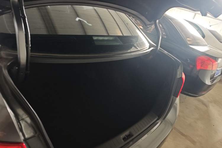 Used Nissan Sylphy 2024 Classic 1.6XE CVT Comfort Edition Trunk