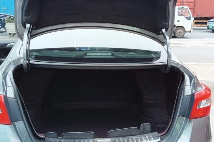 Used Nissan Sylphy 2024 Classic 1.6XE CVT Comfort Edition Trunk