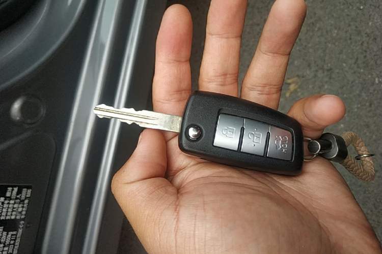 Used Nissan Sylphy 2024 Classic 1.6XE CVT Comfort Edition Vehicle Key