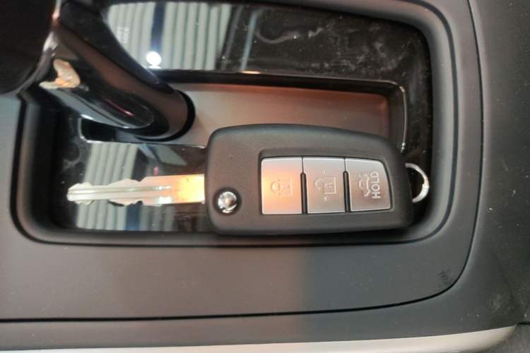 Used Nissan Sylphy 2024 Facelifted Three Classic 1.6XE CVT Comfort Edition Vehicle Key