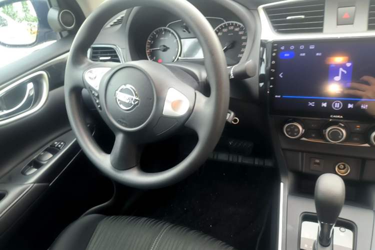 Used Nissan Sylphy 2024 Facelifted Three Classic 1.6XE CVT Comfort Edition Center Console