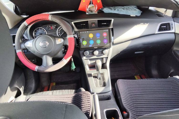 Used Nissan Sylphy 2024 Facelifted Three Classic 1.6XE CVT Comfort Edition Center Console