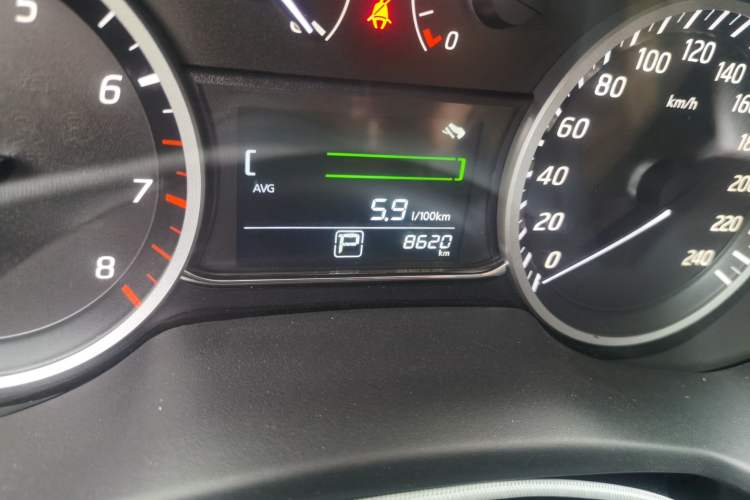 Used Nissan Sylphy 2024 Facelifted Three Classic 1.6XE CVT Comfort Edition Odometer Close Up
