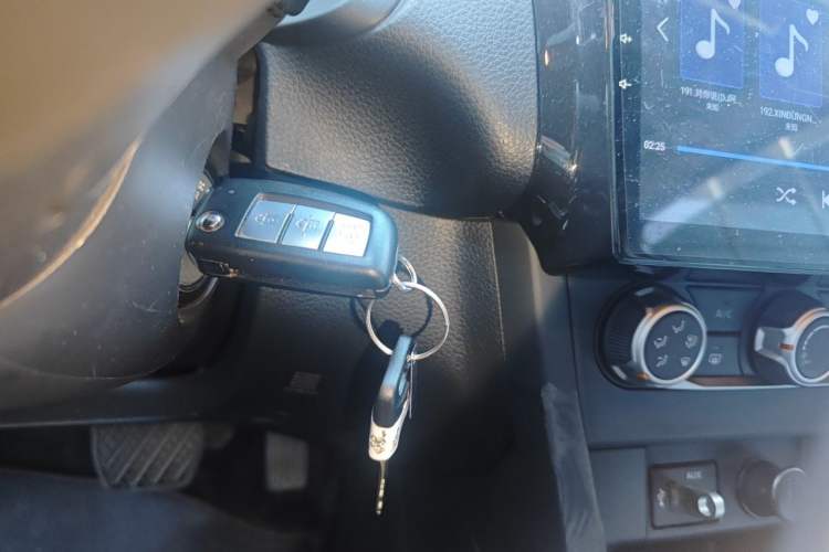 Used Nissan Sylphy 2024 Classic 1.6XE CVT Comfort Edition Vehicle Key