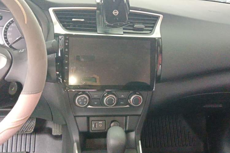 Used Nissan Sylphy 2024 Classic 1.6XE CVT Comfort Edition Audio And AC Panel