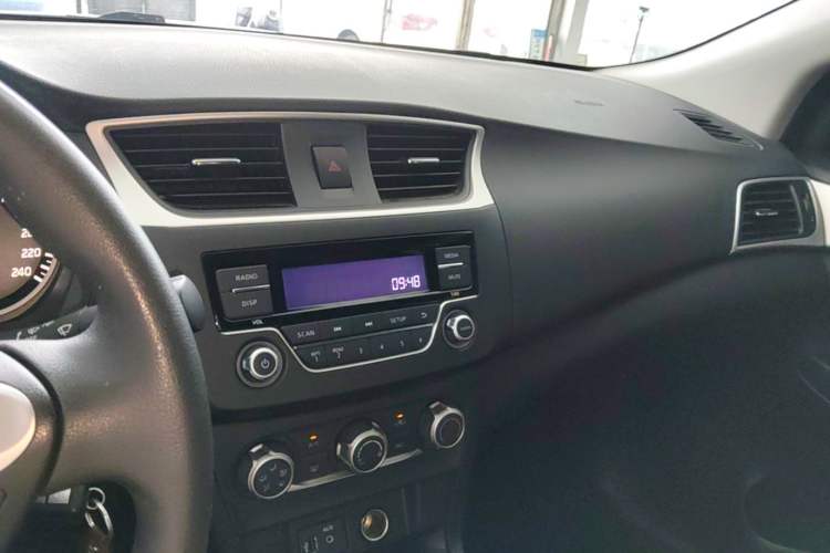Used Nissan Sylphy 2024 Classic 1.6XE CVT Comfort Edition Audio And AC Panel