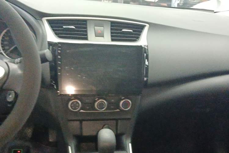 Used Nissan Sylphy 2024 Facelifted Three Classic 1.6XE CVT Comfort Edition Audio And AC Panel