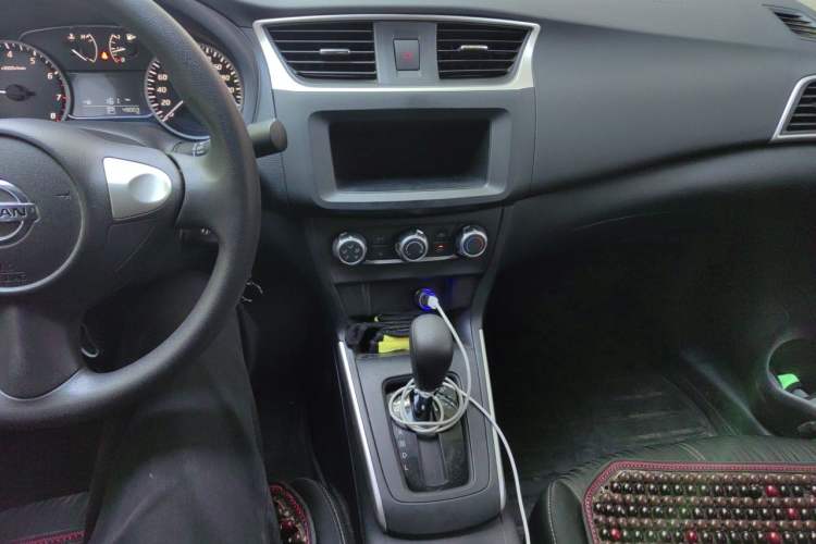 Used Nissan Sylphy 2024 Revised Version Classic 1.6XE CVT Comfort Edition Audio And AC Panel