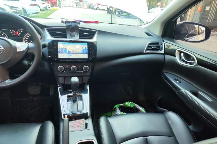 Used Nissan Sylphy 2024 Classic 1.6XL CVT Luxury Edition Audio And AC Panel