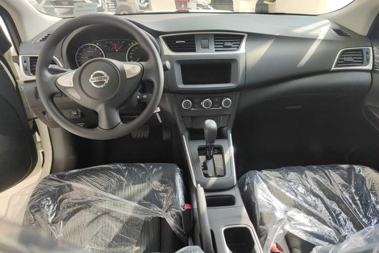 Used Nissan Sylphy 2024 Facelifted Three Classic 1.6XE CVT Comfort Edition Center Console