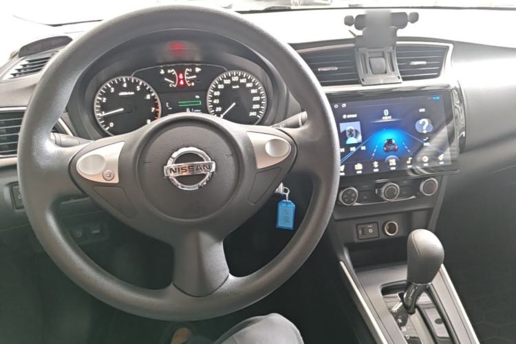 Used Nissan Sylphy 2024 Classic 1.6XE CVT Comfort Edition Center Console
