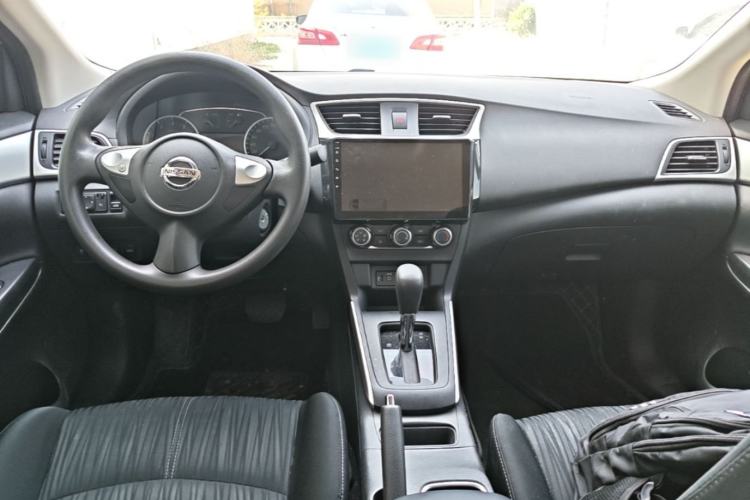 Used Nissan Sylphy 2024 Classic 1.6XE CVT Comfort Edition Center Console