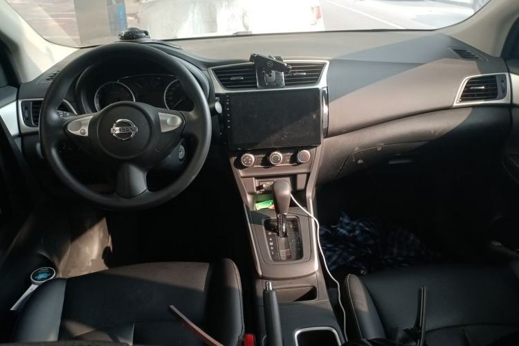 Used Nissan Sylphy 2024 Classic 1.6XE CVT Comfort Edition Center Console