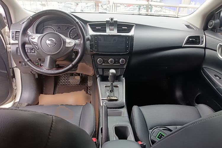 Used Nissan Sylphy 2024 Classic 1.6XL CVT Luxury Edition Center Console