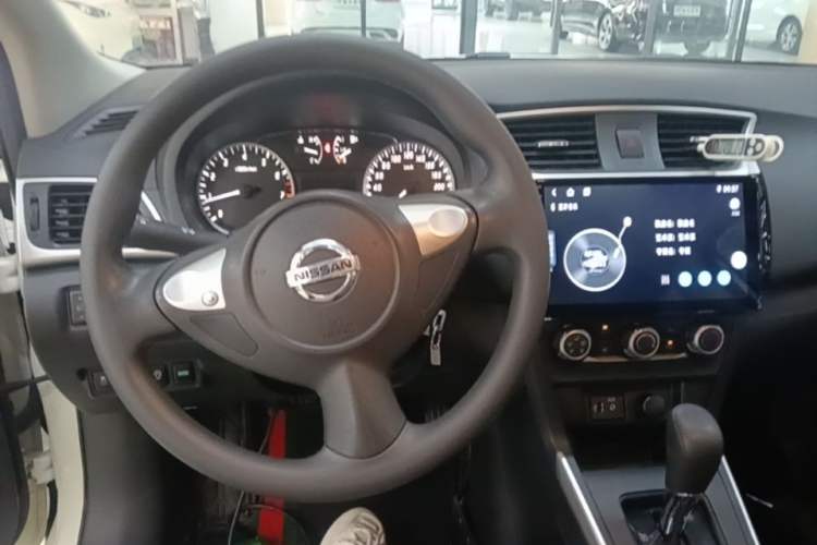 Used Nissan Sylphy 2024 Classic 1.6XE CVT Comfort Edition Center Console