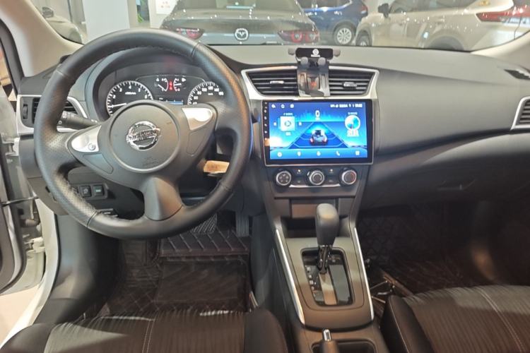 Used Nissan Sylphy 2024 Revised Version Classic 1.6XE CVT Comfort Edition Center Console