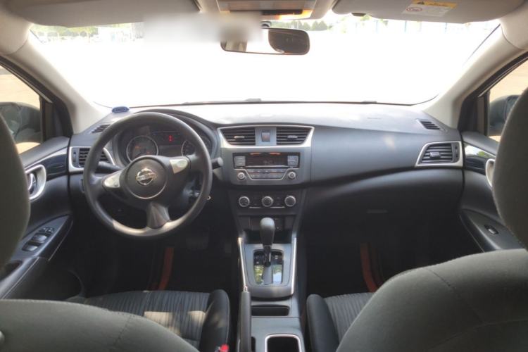 Used Nissan Sylphy 2024 Facelifted Three Classic 1.6XE CVT Comfort Edition Center Console