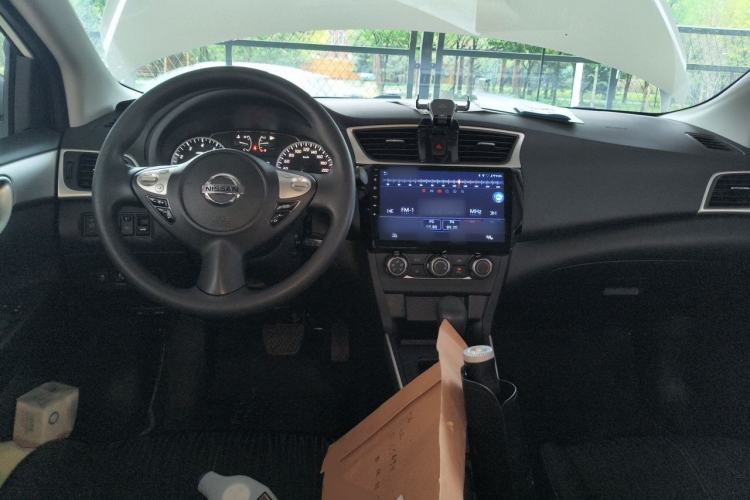 Used Nissan Sylphy 2024 Classic 1.6XE CVT Comfort Edition Center Console