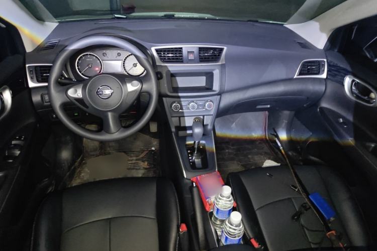 Used Nissan Sylphy 2024 Facelifted Three Classic 1.6XE CVT Comfort Edition Center Console