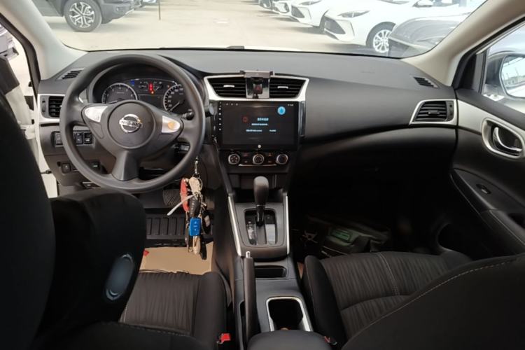 Used Nissan Sylphy 2024 Restyled Version 2 Classic 1.6XE CVT Comfort Edition Center Console