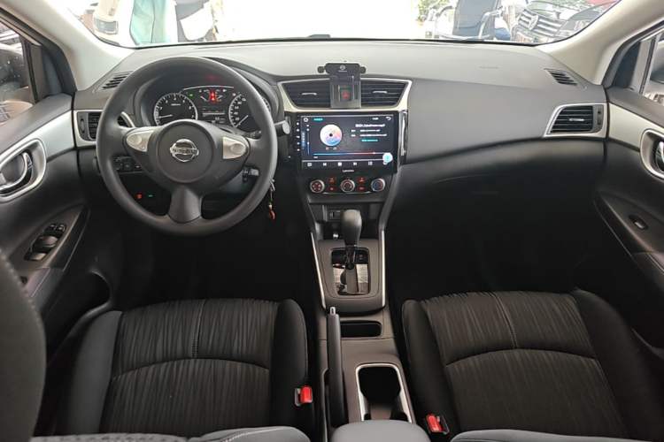 Used Nissan Sylphy 2024 Classic 1.6XE CVT Comfort Edition Center Console