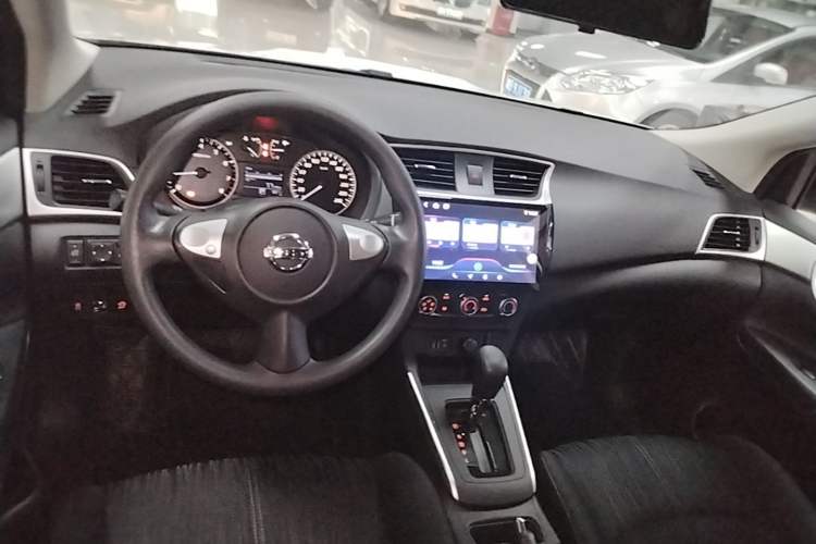 Used Nissan Sylphy 2024 Classic 1.6XE CVT Comfort Edition Center Console