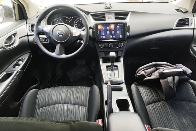 Used Nissan Sylphy 2024 Classic 1.6XE CVT Comfort Edition Center Console