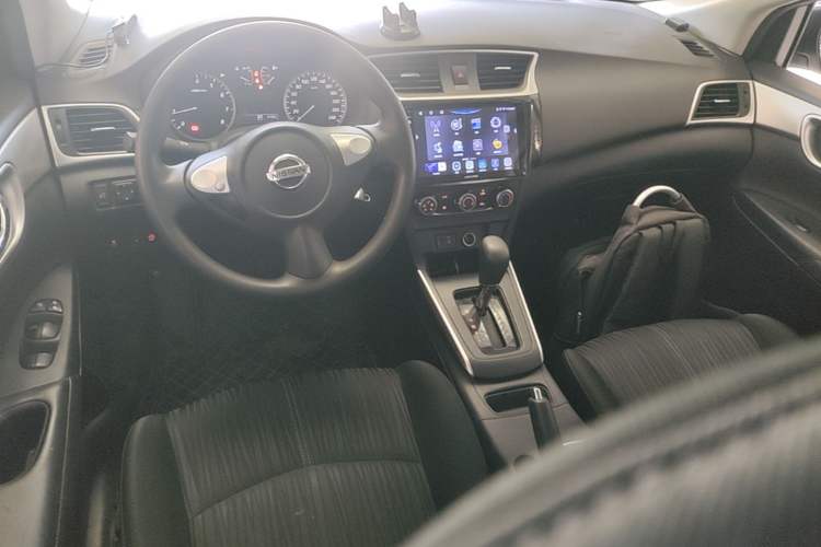 Used Nissan Sylphy 2024 Classic 1.6XE CVT Comfort Edition Center Console