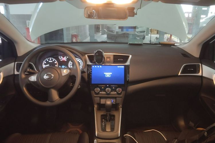 Used Nissan Sylphy 2024 Restyled Version 2 Classic 1.6XE CVT Comfort Edition Center Console