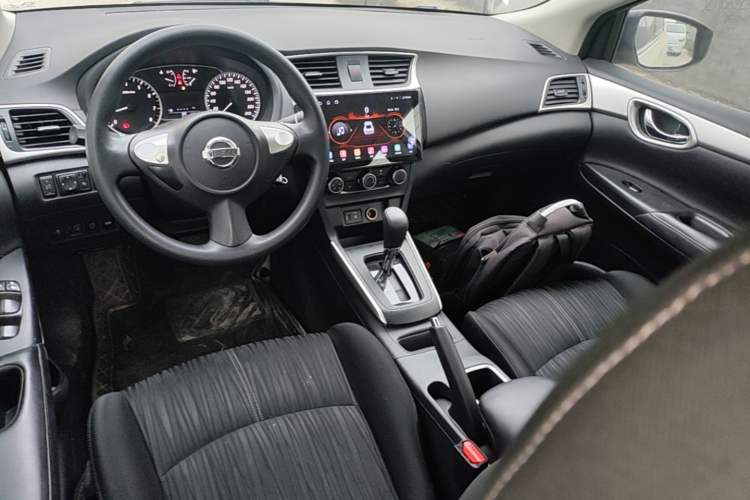 Used Nissan Sylphy 2024 Classic 1.6XE CVT Comfort Edition Center Console