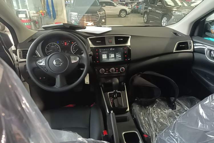 Used Nissan Sylphy 2024 Classic 1.6XL CVT Luxury Edition Center Console