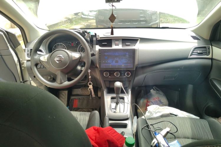 Used Nissan Sylphy 2024 Restyled Version 2 Classic 1.6XE CVT Comfort Edition Center Console