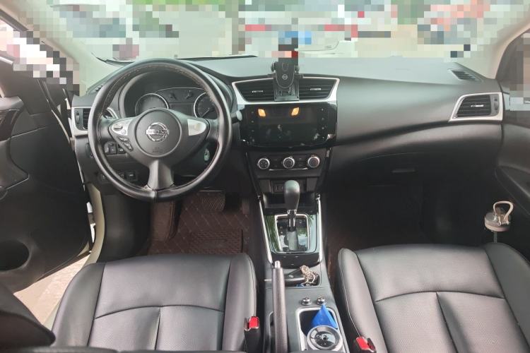 Used Nissan Sylphy 2024 Classic 1.6XL CVT Luxury Edition Center Console