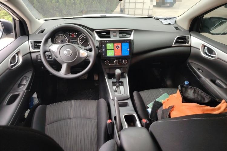 Used Nissan Sylphy 2024 Restyled Version 2 Classic 1.6XE CVT Comfort Edition Center Console
