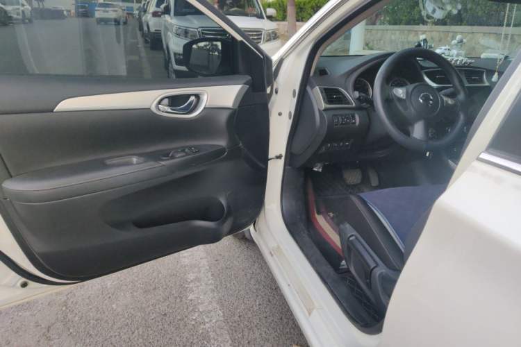 Used Nissan Sylphy 2024 Classic 1.6XE CVT Comfort Edition Driver Seat